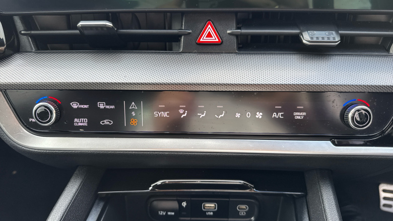 Kia Sportage 1.6T GDi 207 HEV GT-Line S 5dr Auto AWD Hybrid Estate